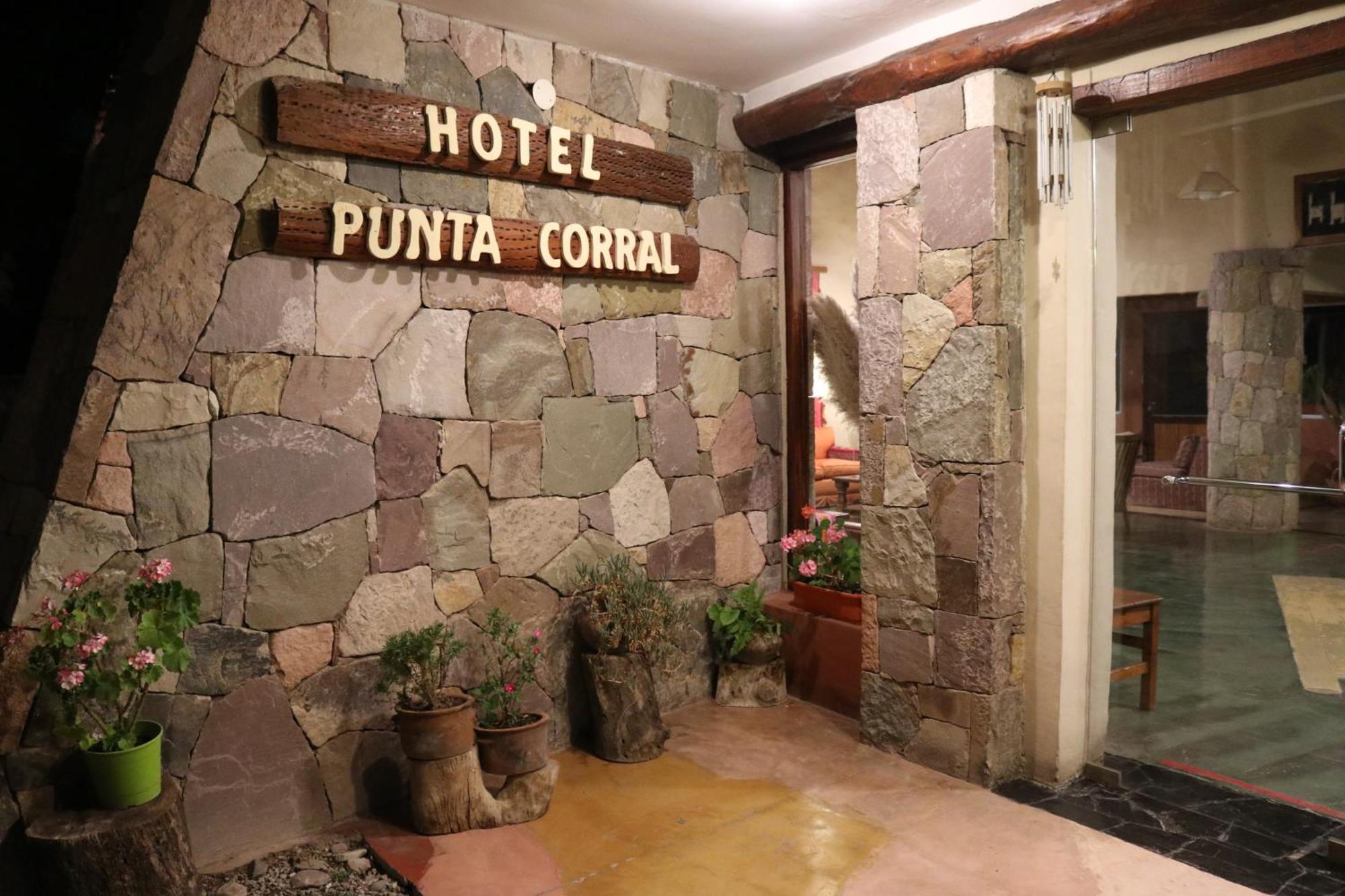 Hotel Punta Corral 3*